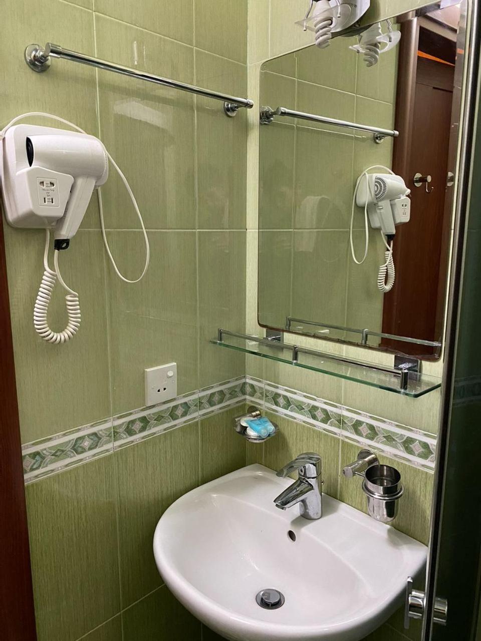 Hotel Pavo Tbilisi Bagian luar foto