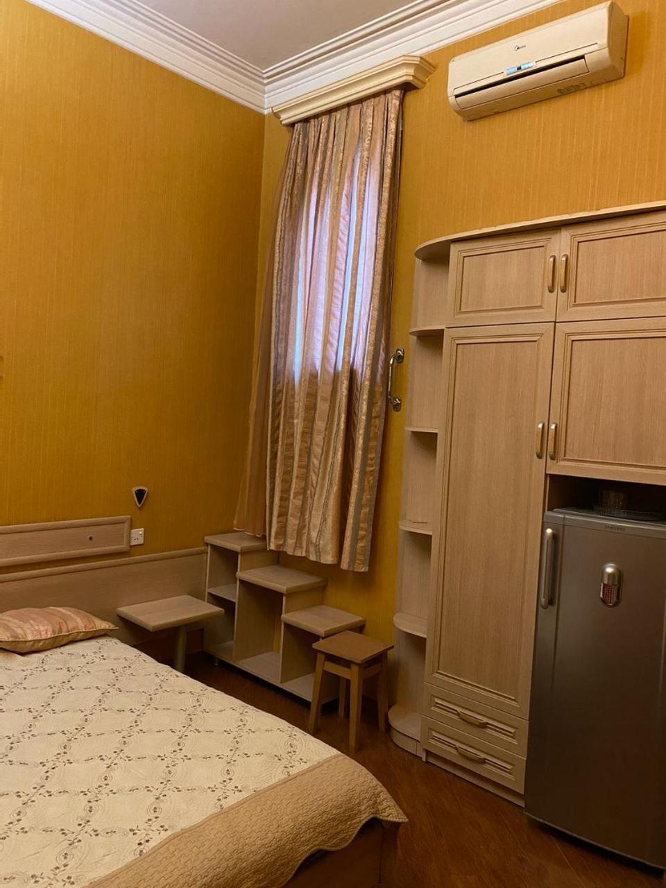 Hotel Pavo Tbilisi Bagian luar foto
